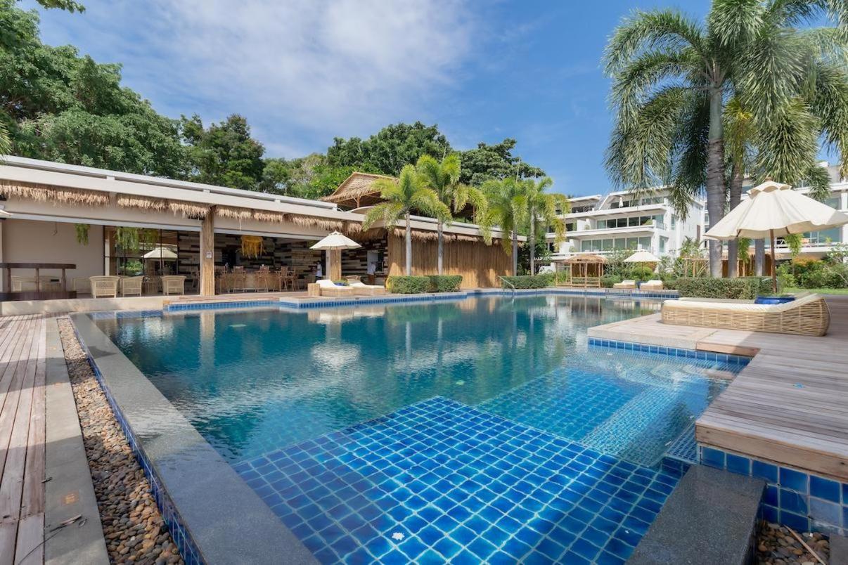 Poppy Beachfront Residence Rawai Номер фото